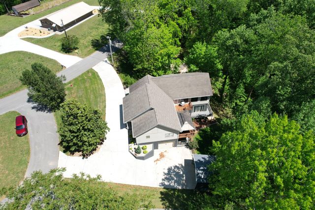 105 W Paradise Drive, Winchester, TN 37398