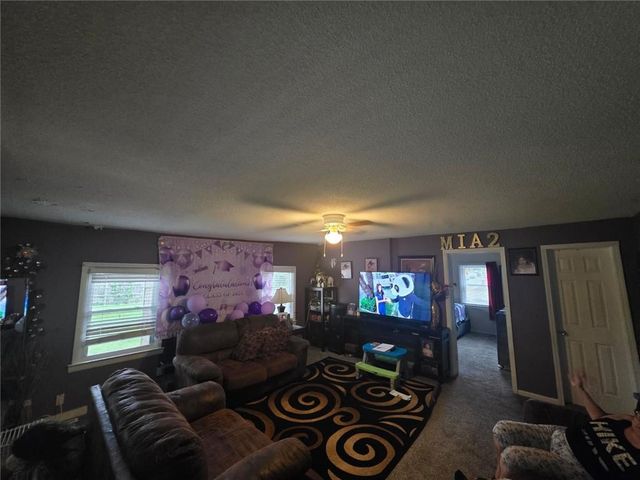 3057 N 40th Street, Kansas City, KS 66104