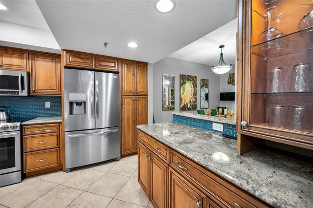 1582 GULF BOULEVARD 1106, Clearwater Beach, FL 33767