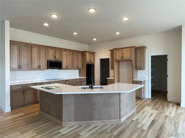 513 Clarks Crossing, Moscow Mills, MO 63362