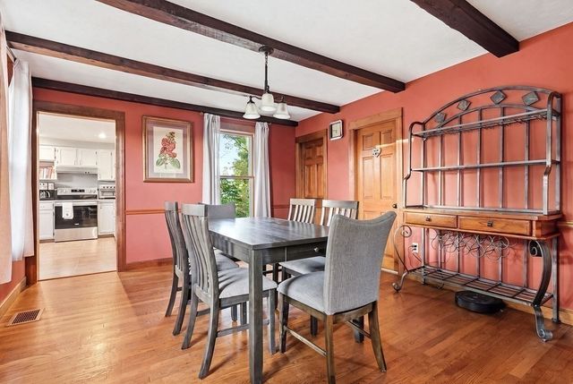 49 Grove St, Rockland, MA 02370