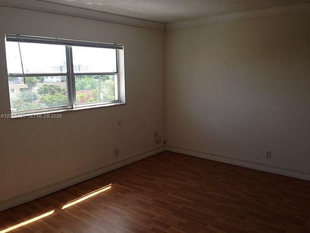 2008 Jackson Street E2, Hollywood, FL 33020