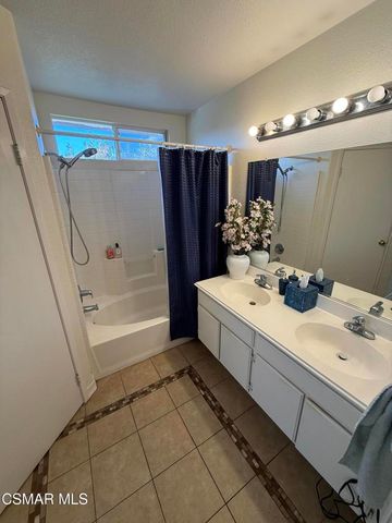 607 Hooper Avenue, Simi Valley, CA 93065
