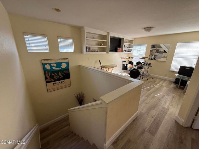 607 Hooper Avenue, Simi Valley, CA 93065