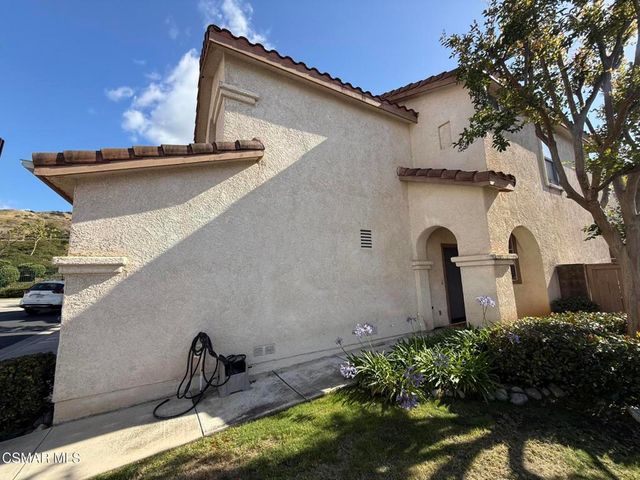 607 Hooper Avenue, Simi Valley, CA 93065