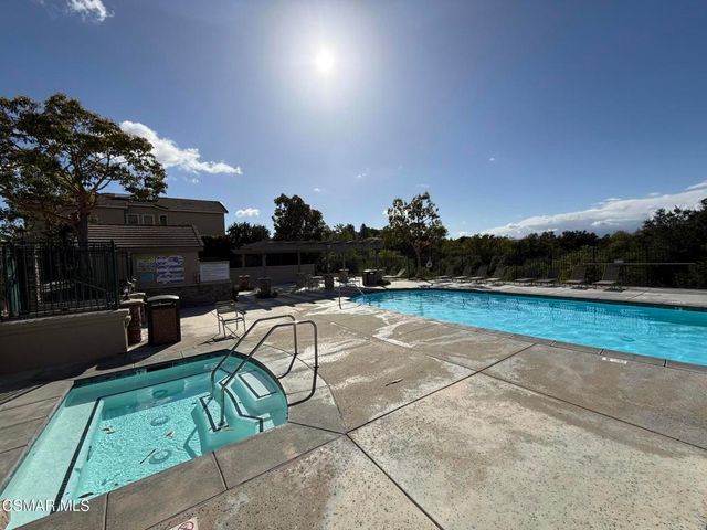 607 Hooper Avenue, Simi Valley, CA 93065