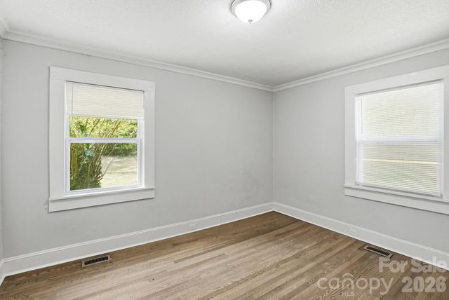 8825 Mcclure Circle, Charlotte, NC 28216