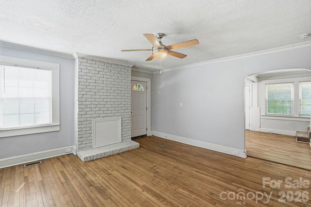 8825 Mcclure Circle, Charlotte, NC 28216