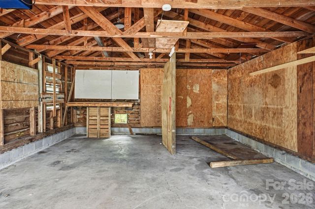 8825 Mcclure Circle, Charlotte, NC 28216