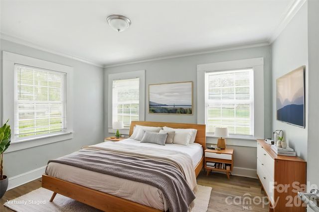 8825 Mcclure Circle, Charlotte, NC 28216