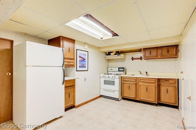 4708 Woodland Avenue, Royal Oak, MI 48073