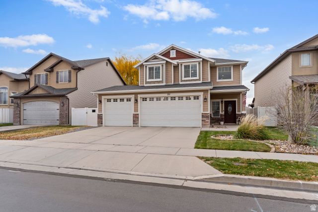 211 N BOSTON DR, North Salt Lake, UT 84054