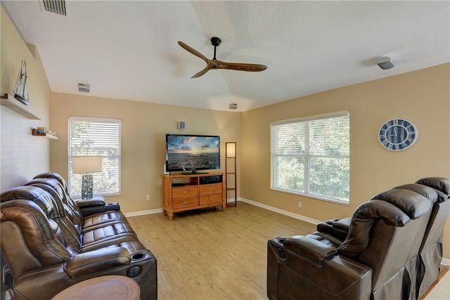 1574 Esterbrook Lane, Sebastian, FL 32958