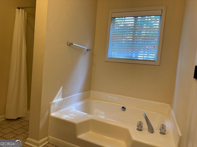 4031 River Rock Way, Woodstock, GA 30188