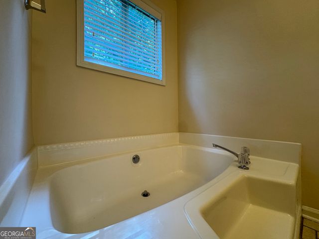 4031 River Rock Way, Woodstock, GA 30188