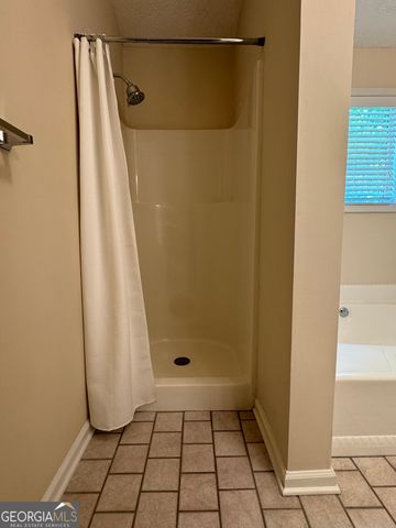 4031 River Rock Way, Woodstock, GA 30188