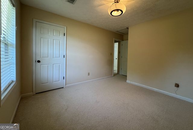 4031 River Rock Way, Woodstock, GA 30188