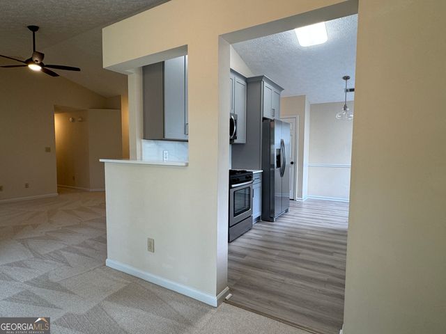 4031 River Rock Way, Woodstock, GA 30188