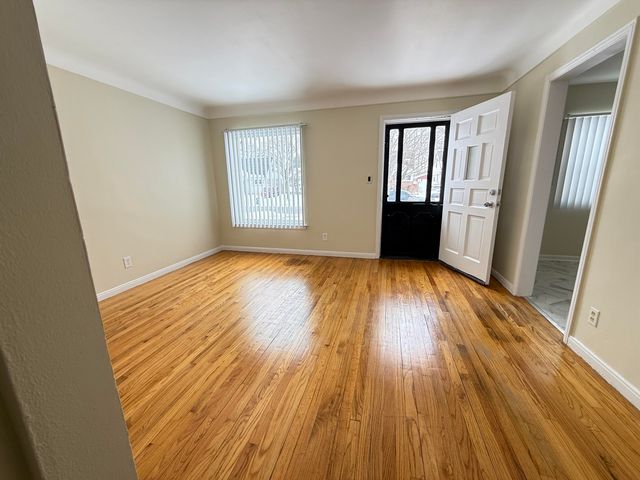 844 Harrison Boulevard, Lincoln Park, MI 48146