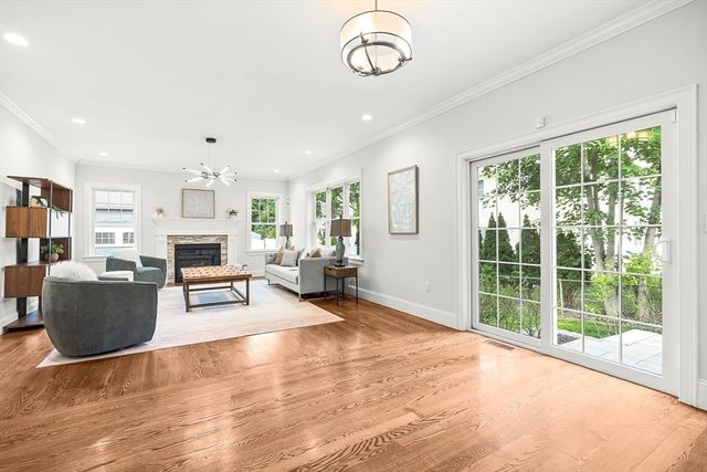 49 Sheridan Circle, Winchester, MA 01890