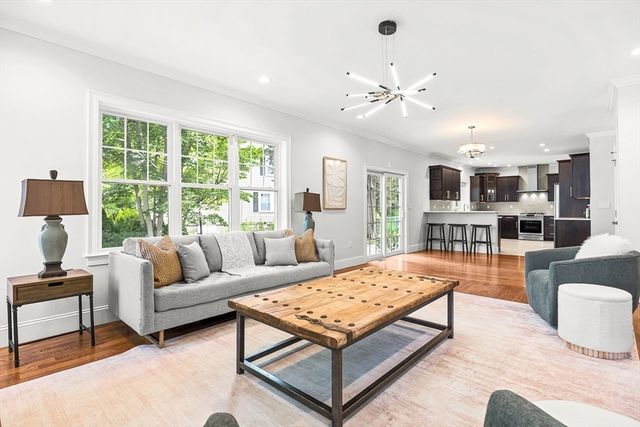 49 Sheridan Circle, Winchester, MA 01890