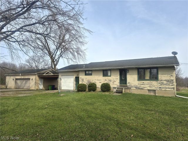 7695 Norton Road, Garrettsville, OH 44231