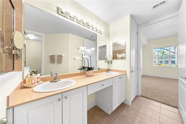 6031 Jonathans Bay CIR # 401, Fort Myers, FL 33908