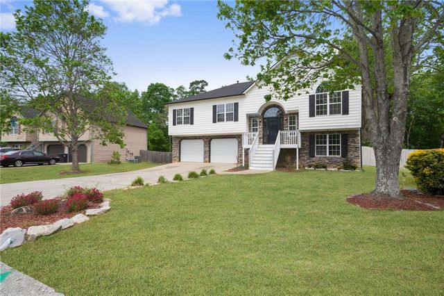 1414 Paddocks Way, Powder Springs, GA 30127