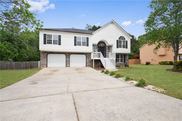 1414 Paddocks Way, Powder Springs, GA 30127