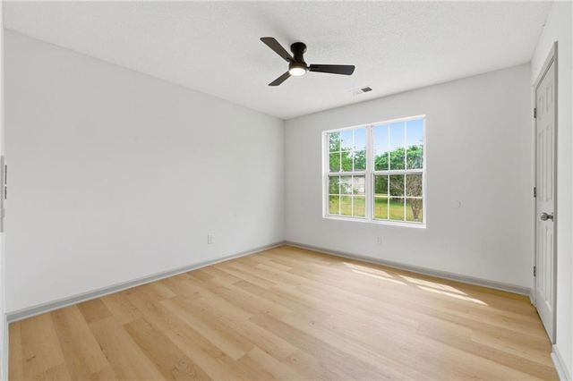 1414 Paddocks Way, Powder Springs, GA 30127
