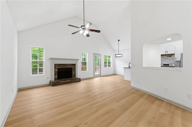 1414 Paddocks Way, Powder Springs, GA 30127