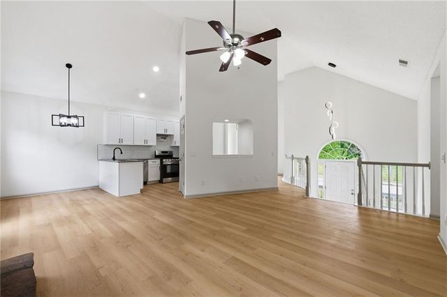 1414 Paddocks Way, Powder Springs, GA 30127