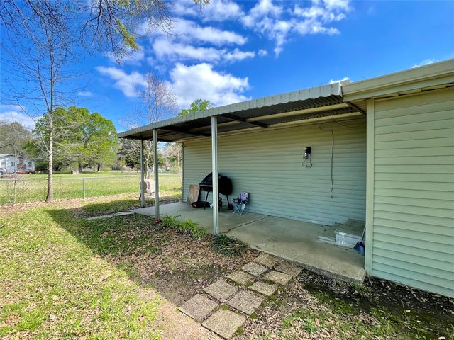 10806 Newson Road, Keithville, LA 71047