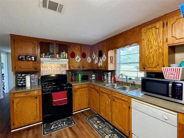 10806 Newson Road, Keithville, LA 71047