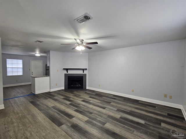 6206 Woodward Ln, Milton, FL 32570