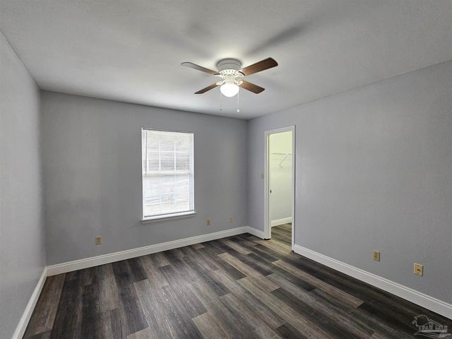 6206 Woodward Ln, Milton, FL 32570