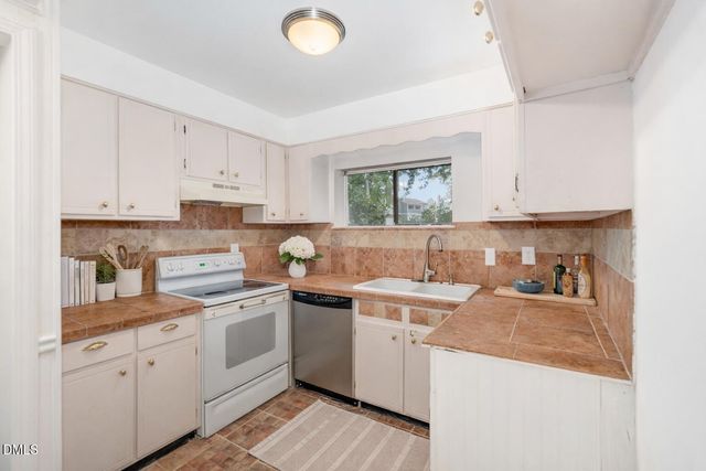 5920 Farm Gate Road, Raleigh, NC 27606