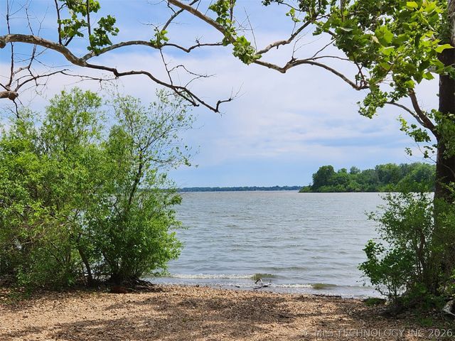 25131 S 604 Road, Grove, OK 74344