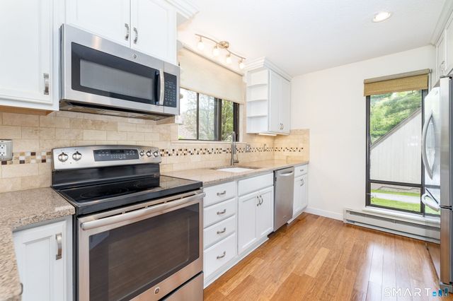 7 Mallard Drive 7, Farmington, CT 06001