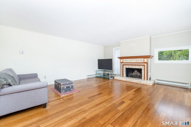 7 Mallard Drive 7, Farmington, CT 06001