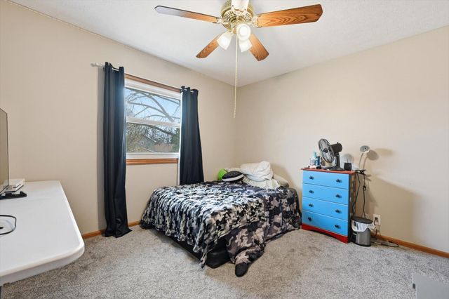 2214 S 8TH Street, Council Bluffs, IA 51501