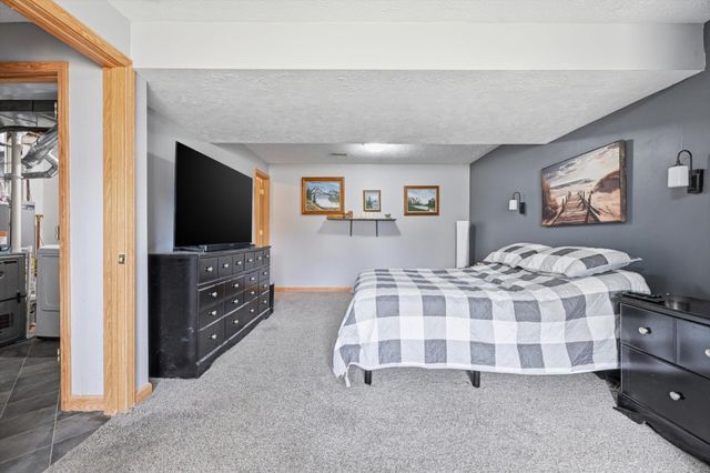 2214 S 8TH Street, Council Bluffs, IA 51501