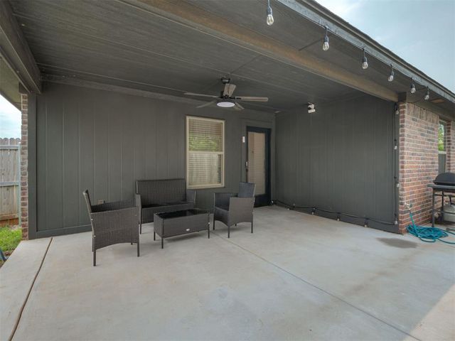 20071 Park Lane, Harrah, OK 73045