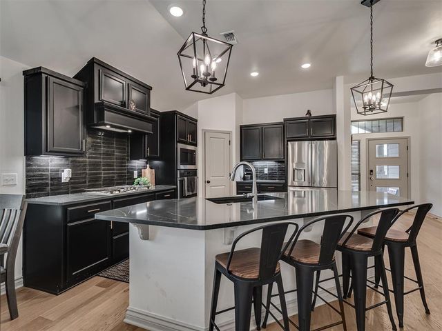 20071 Park Lane, Harrah, OK 73045