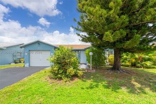 7235 Pine Bluff Dr, Lake Worth, FL 33467