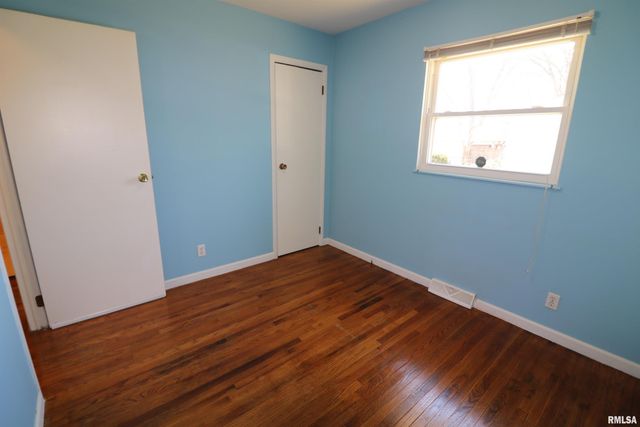 5819 N SEDLEY Street, Peoria, IL 61615