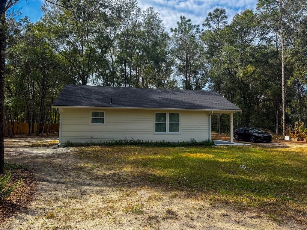 Image 3 of property listing at 119 PINE TRAIL, Melrose, FL 32666