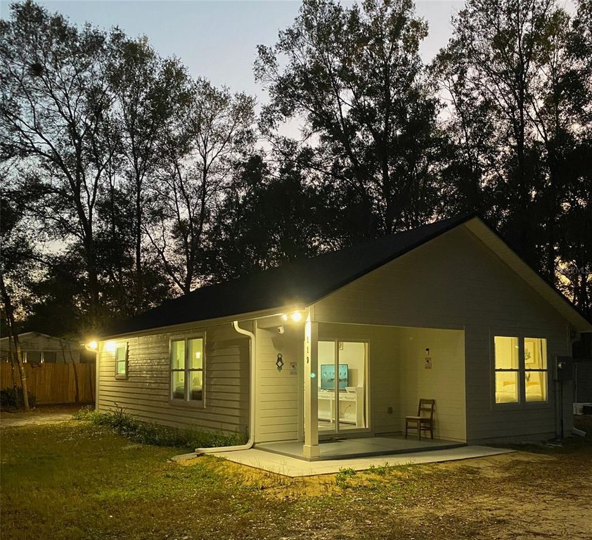 Image 4 of property listing at 119 PINE TRAIL, Melrose, FL 32666