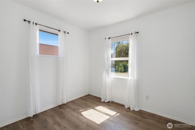940 E Cascade Avenue, Shelton, WA 98584