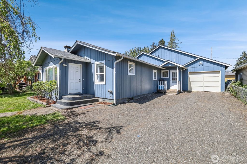 940 E Cascade Avenue, Shelton, WA 98584